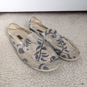 Olukai Nohea Tan Brown Canvas Pattern Slip On Sneakers